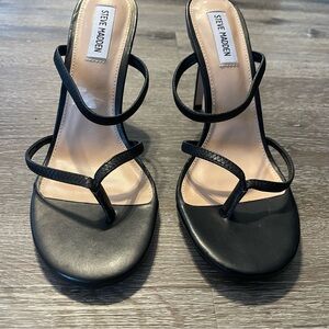 Woman’s Steve Madden Heels Size 10